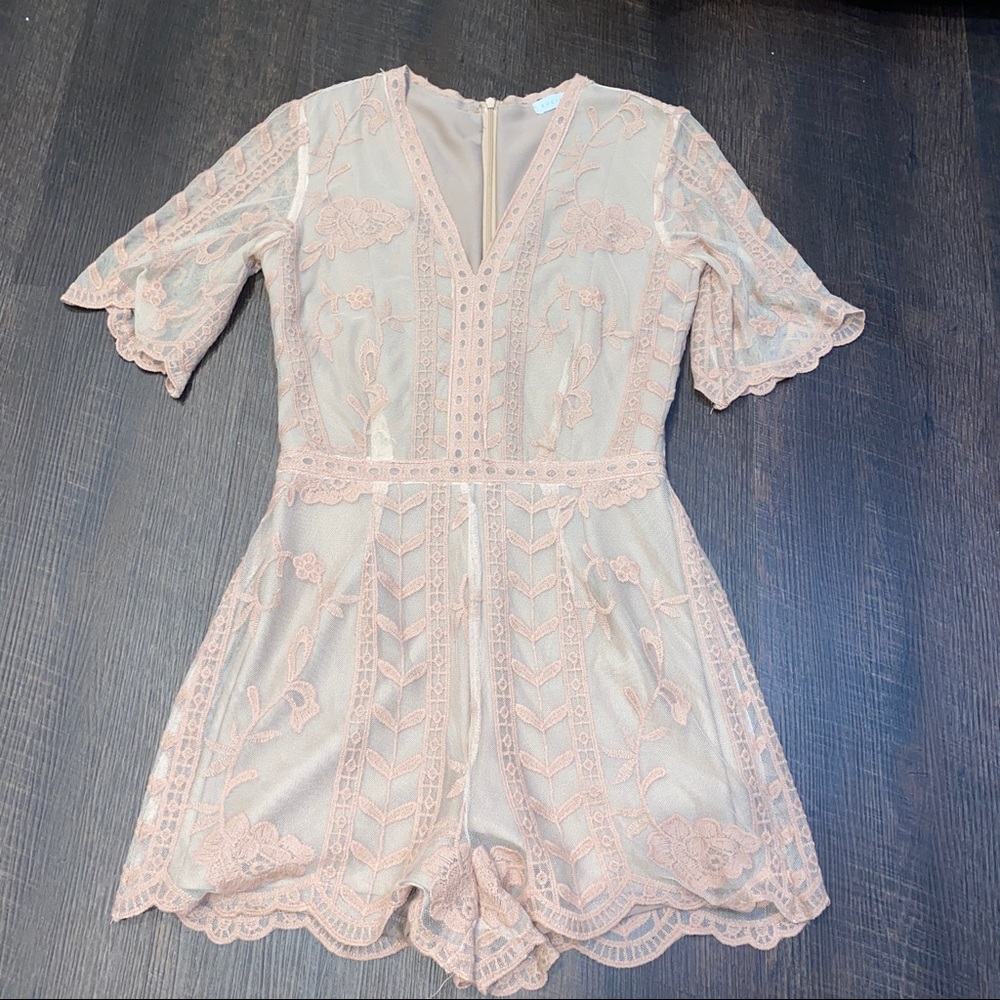 NEW NORDSTROM LACE ROMPER BLUSH SIZE S